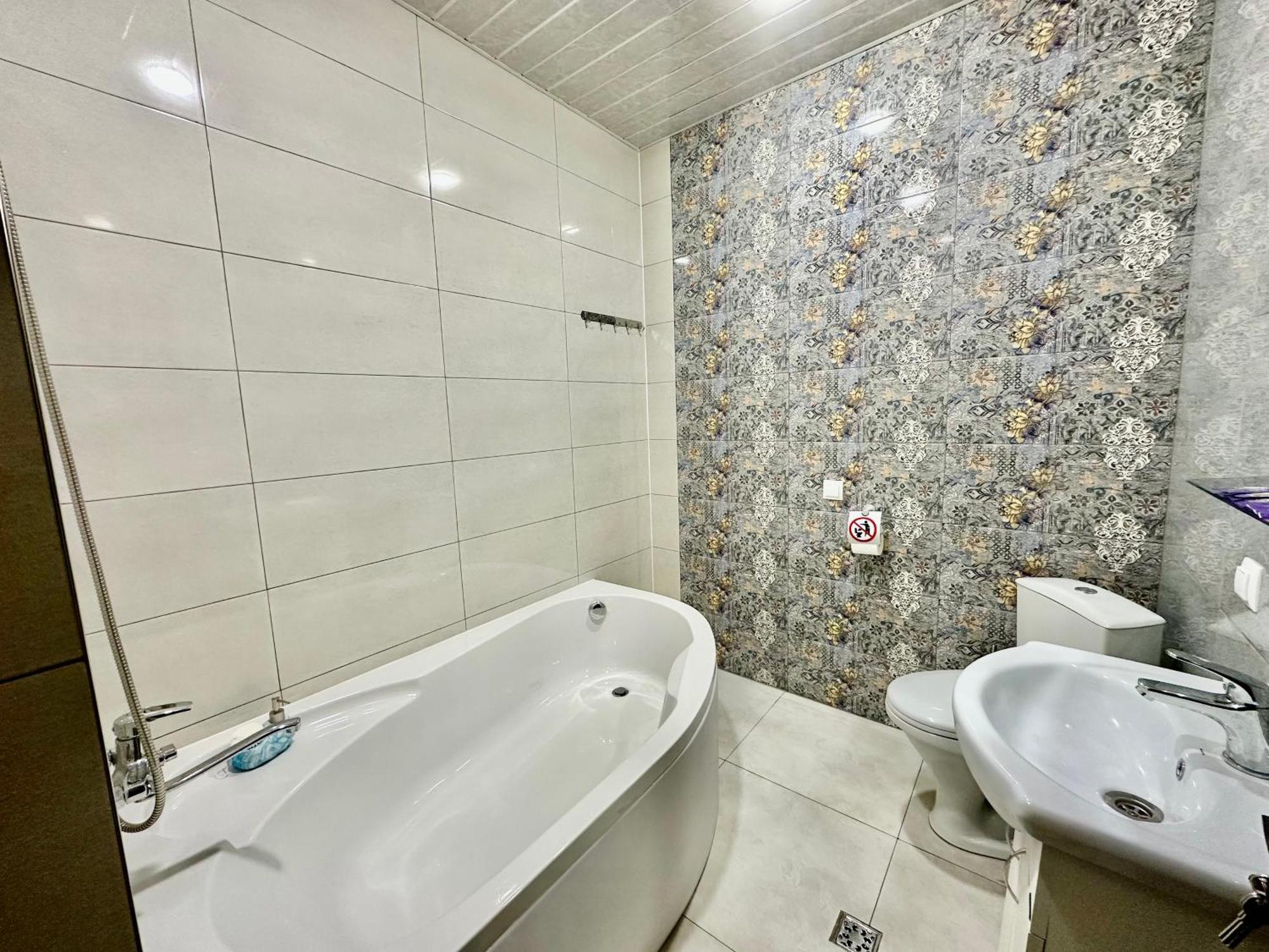 Tadevosyan Guest House Bjni Eksteriør billede