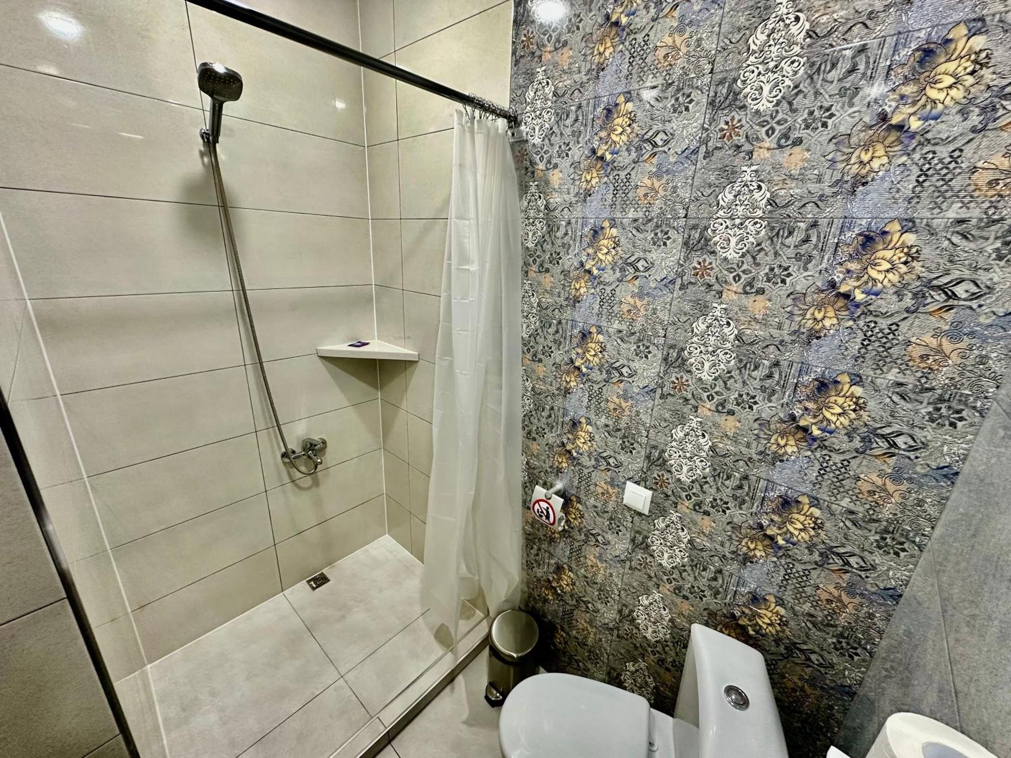 Tadevosyan Guest House Bjni Eksteriør billede